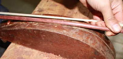 小提琴琴弓制作之弓杆的定型和涂饰
